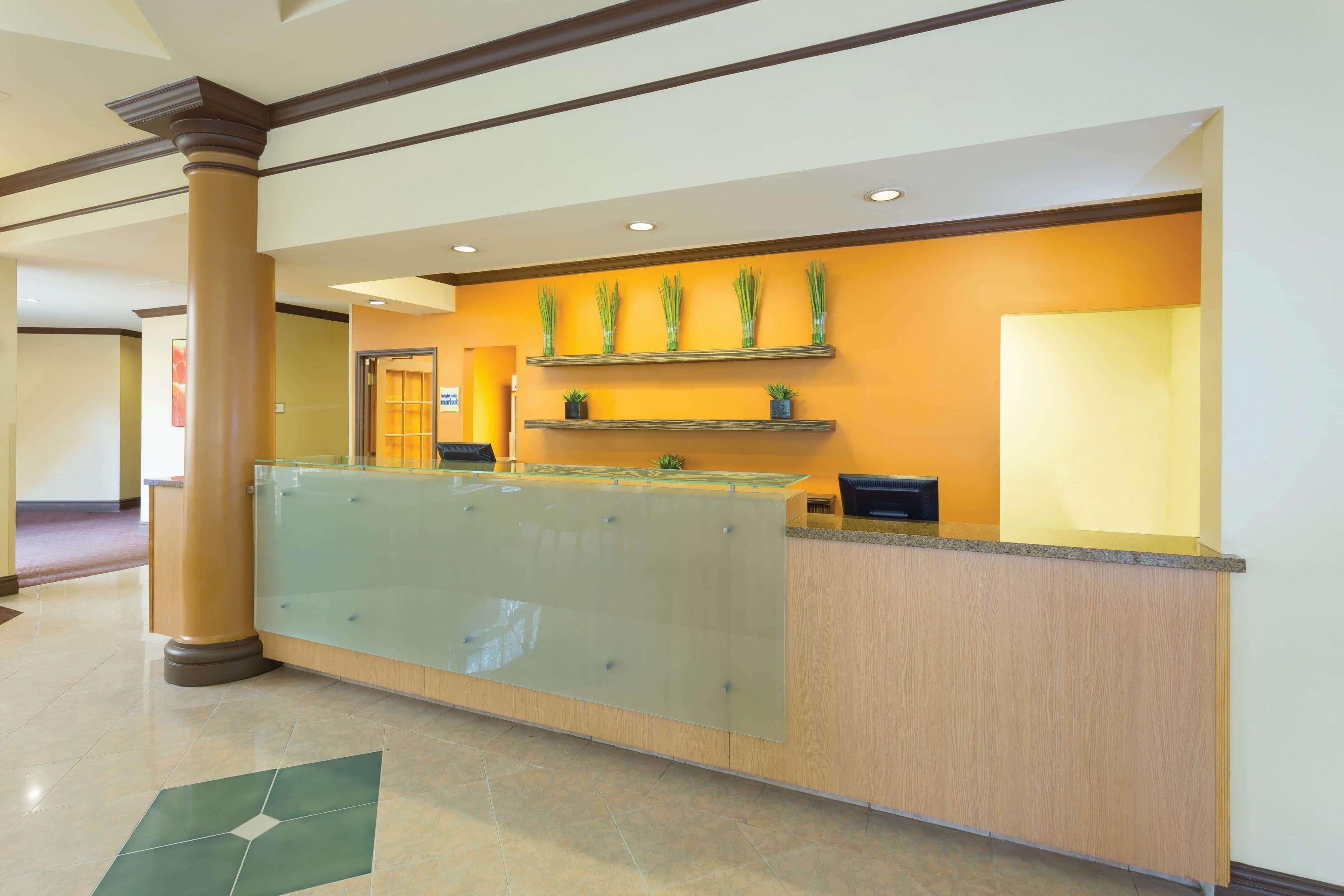 La Quinta By Wyndham Raleigh/Durham Southpoint Hotell Exteriör bild